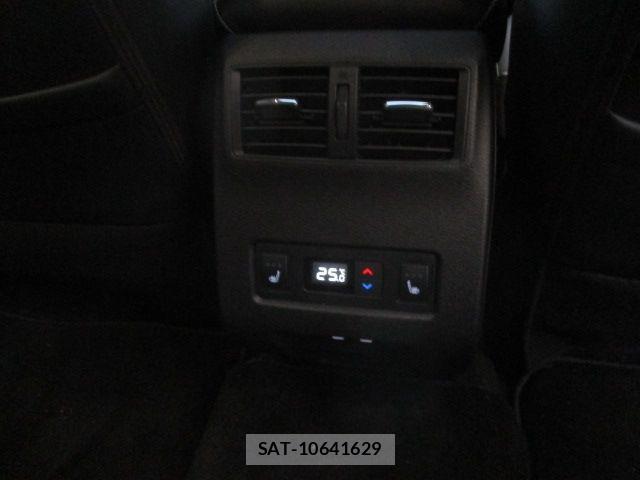 Mitsubishi OUTLANDER PHEV 2024-11 8745094-10