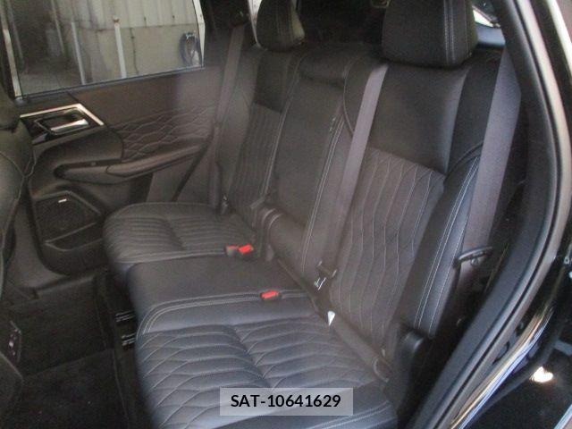 Mitsubishi OUTLANDER PHEV 2024-11 8745094-14