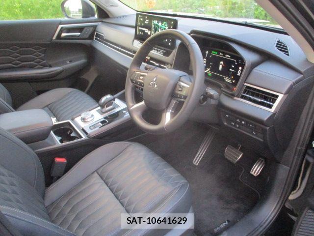Mitsubishi OUTLANDER PHEV 2024-11 8745094-1