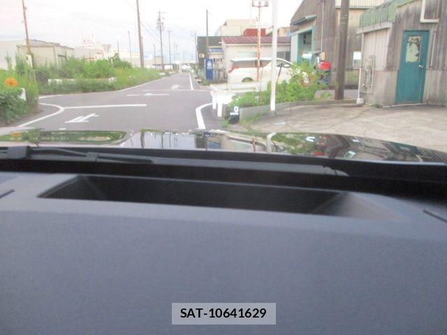 Mitsubishi OUTLANDER PHEV 2024-11 8745094-27