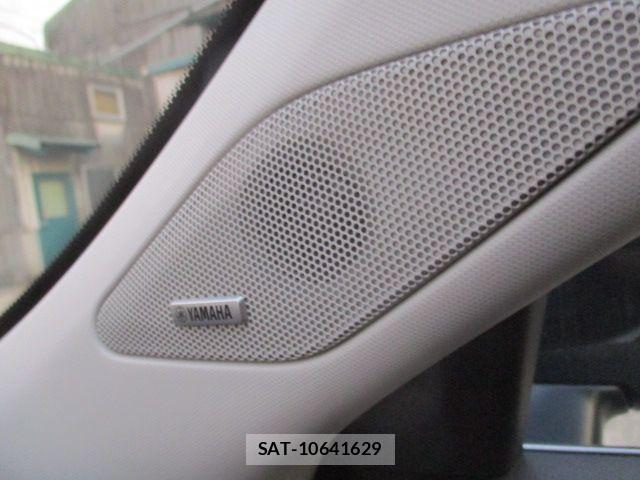 Mitsubishi OUTLANDER PHEV 2024-11 8745094-29