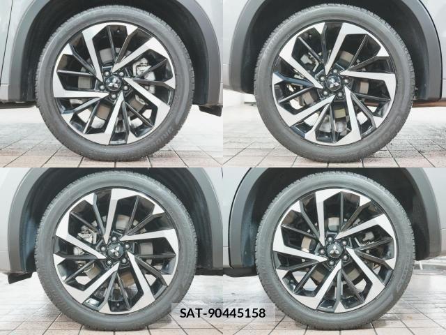 Mitsubishi OUTLANDER PHEV 2022-09 8745098-6