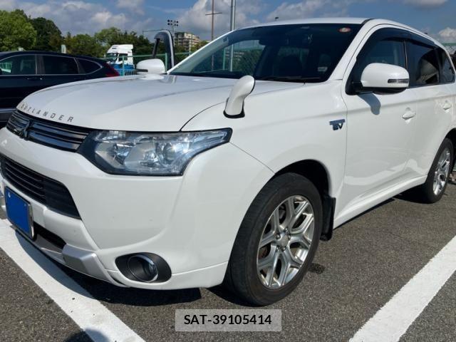 Mitsubishi OUTLANDER PHEV 2014-10 8745110-1