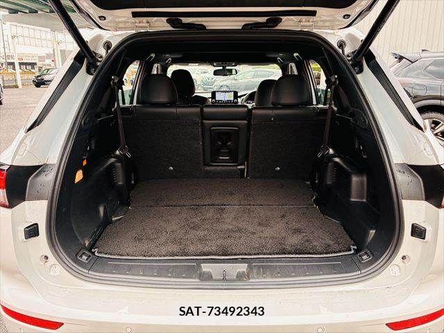 Mitsubishi OUTLANDER PHEV 2022-05 8745096-11