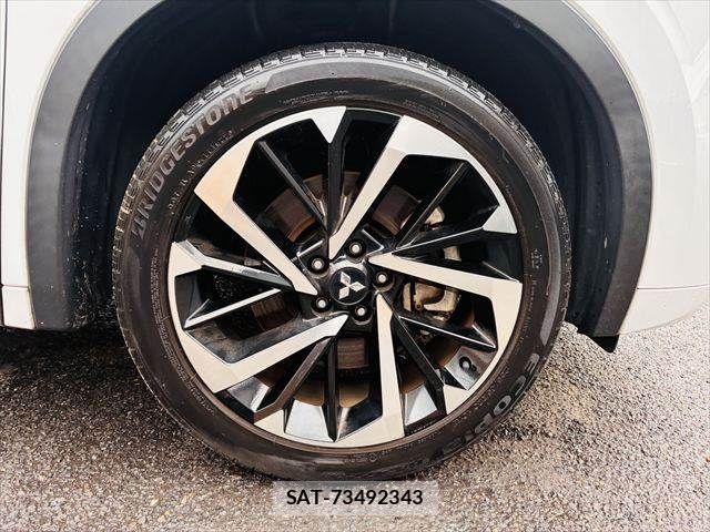 Mitsubishi OUTLANDER PHEV 2022-05 8745096-15