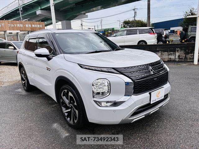 Mitsubishi OUTLANDER PHEV 2022-05 8745096-17