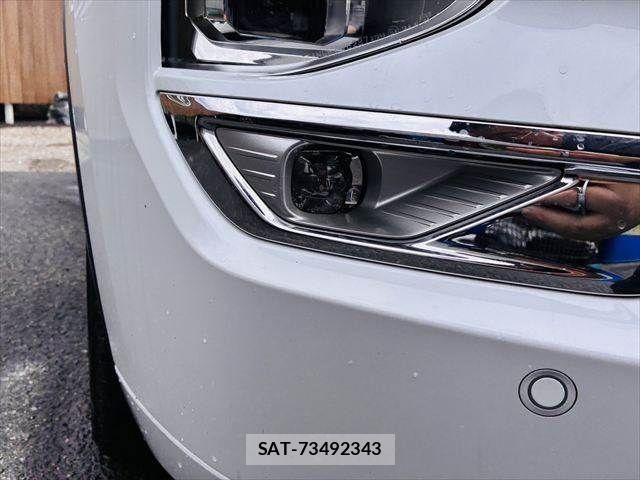 Mitsubishi OUTLANDER PHEV 2022-05 8745096-26