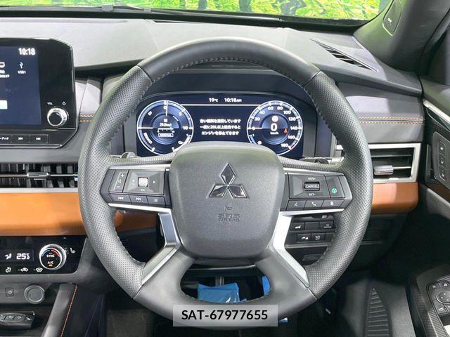 Mitsubishi OUTLANDER PHEV 2022-02 8745095-11