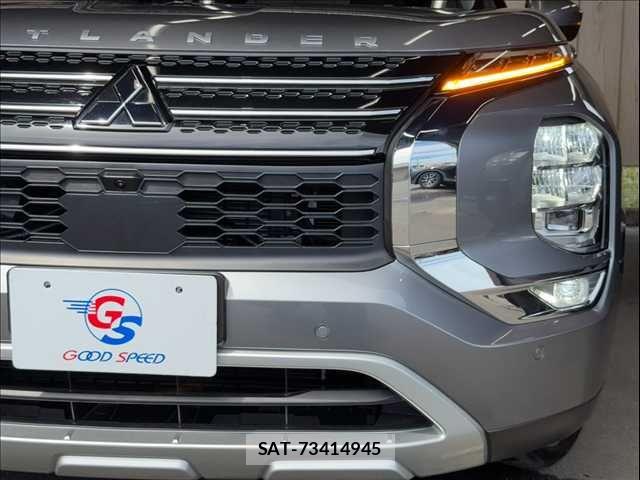 Mitsubishi OUTLANDER PHEV 2023-11 8745099-19