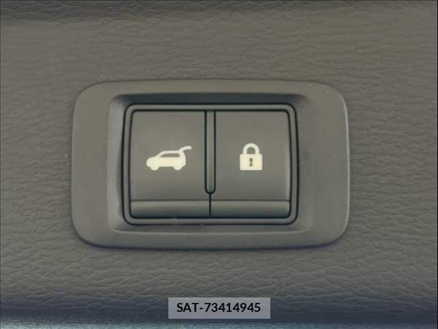 Mitsubishi OUTLANDER PHEV 2023-11 8745099-6