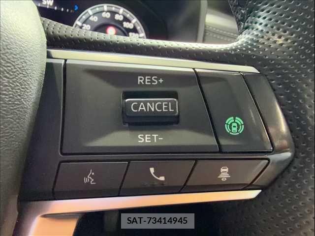Mitsubishi OUTLANDER PHEV 2023-11 8745099-7