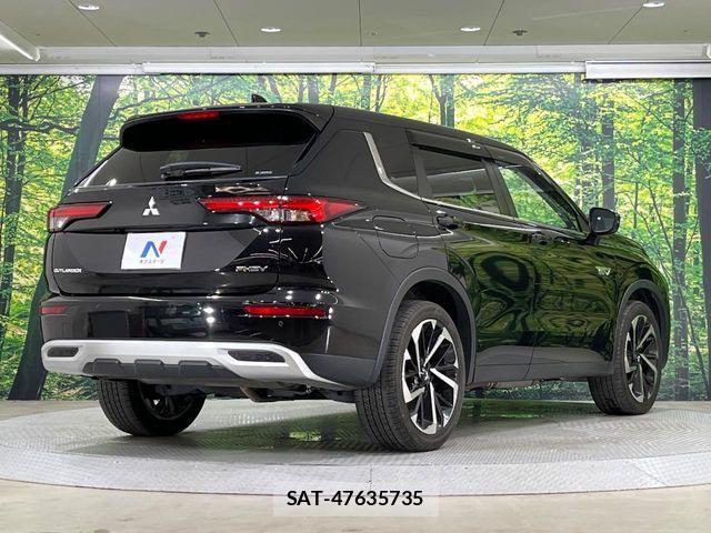 Mitsubishi OUTLANDER PHEV 2022-07 8795884-16
