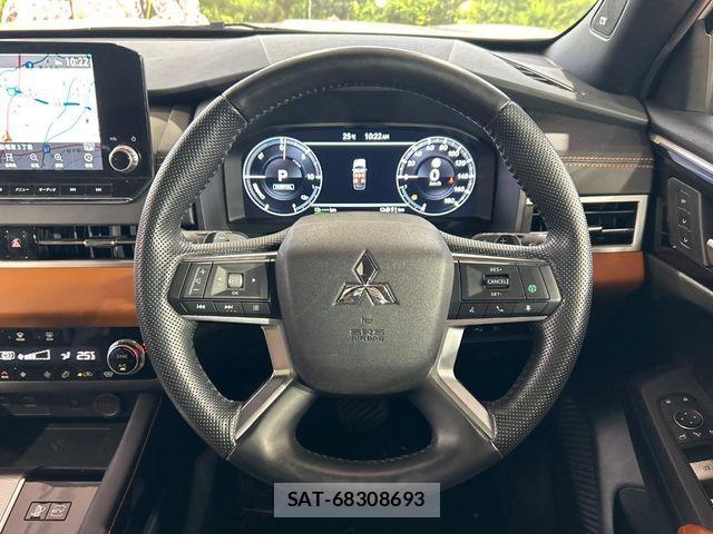 Mitsubishi OUTLANDER PHEV 2022-02 8797076-11