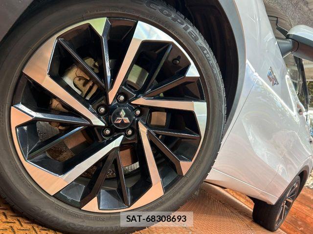 Mitsubishi OUTLANDER PHEV 2022-02 8797076-13
