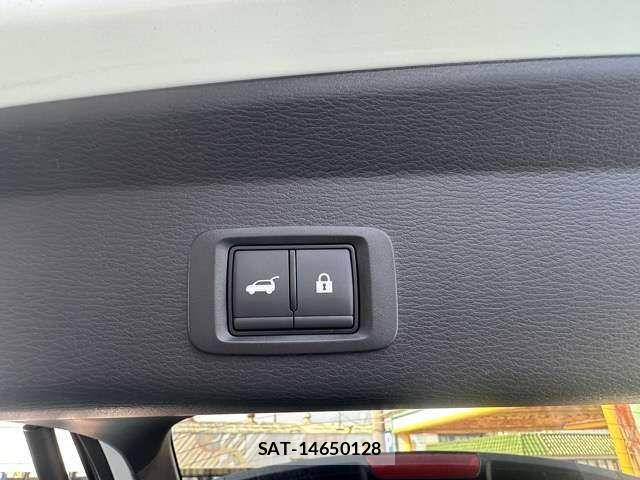 Mitsubishi OUTLANDER PHEV 2024-02 8797074-17