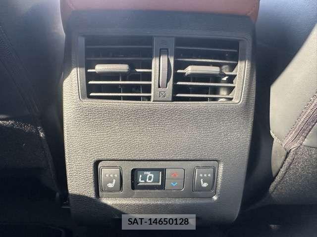 Mitsubishi OUTLANDER PHEV 2024-02 8797074-6