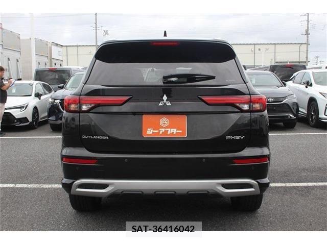 Mitsubishi OUTLANDER PHEV 2022-09 8797078-9