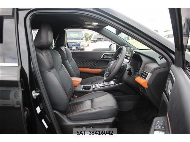 Mitsubishi OUTLANDER PHEV 2022-09 8797078-18