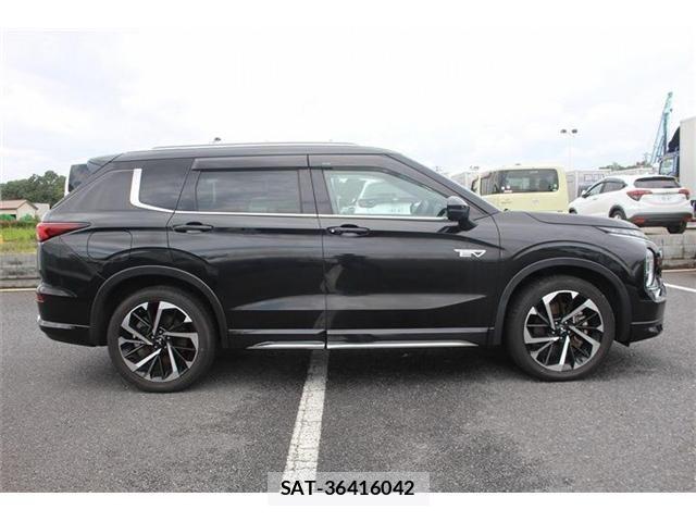 Mitsubishi OUTLANDER PHEV 2022-09 8797078-8