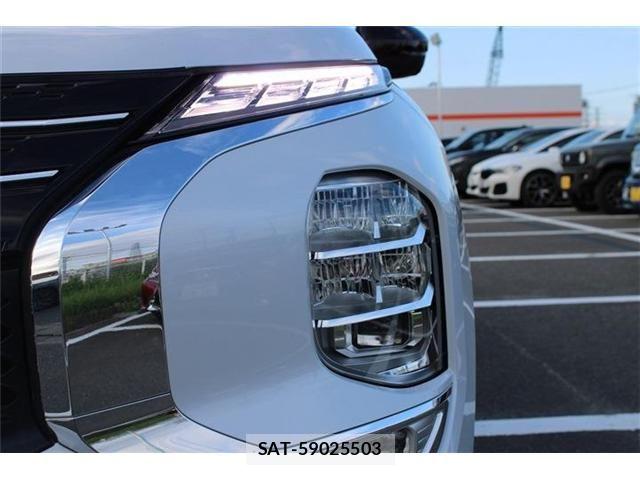 Mitsubishi OUTLANDER PHEV 2022-02 8797079-13