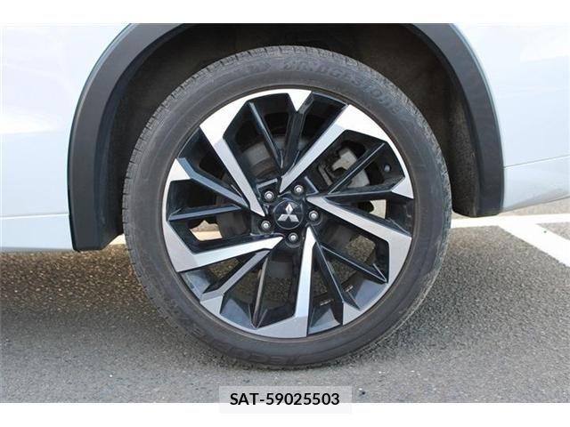 Mitsubishi OUTLANDER PHEV 2022-02 8797079-21