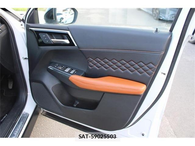 Mitsubishi OUTLANDER PHEV 2022-02 8797079-26