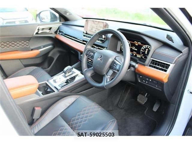 Mitsubishi OUTLANDER PHEV 2022-02 8797079-28