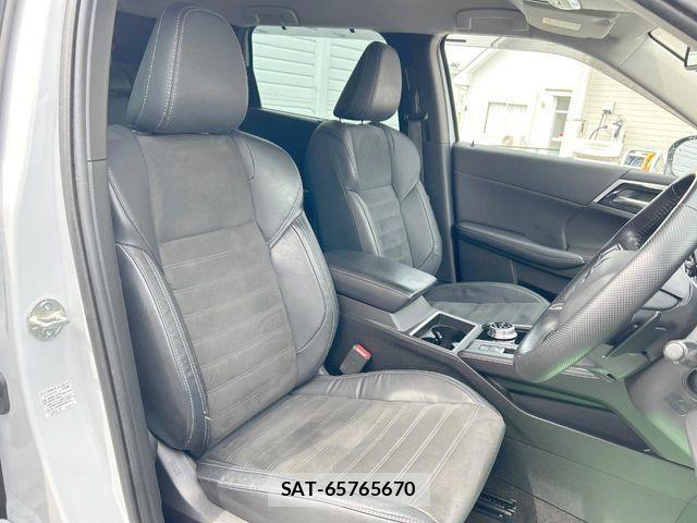 Mitsubishi OUTLANDER PHEV 2022-09 8797080-11