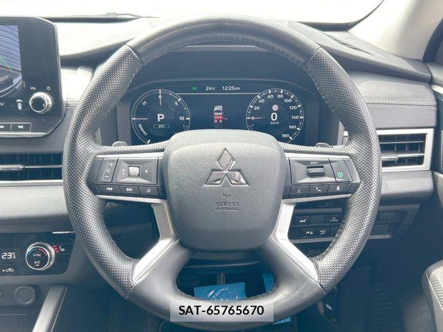 Mitsubishi OUTLANDER PHEV 2022-09 8797080-15