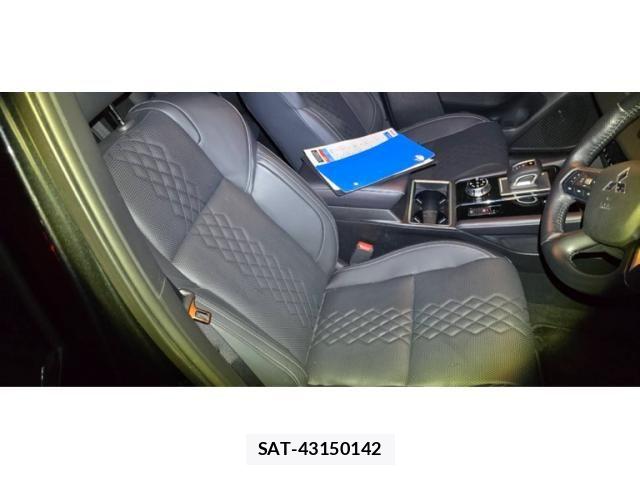Mitsubishi OUTLANDER PHEV 2024-06 8797075-15