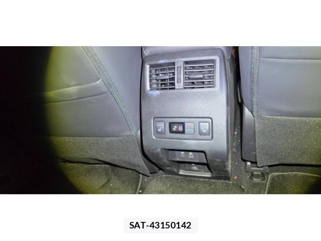 Mitsubishi OUTLANDER PHEV 2024-06 8797075-24