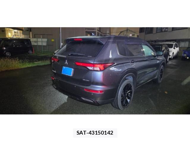 Mitsubishi OUTLANDER PHEV 2024-06 8797075-5