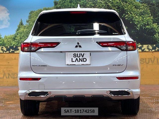 Mitsubishi OUTLANDER PHEV 2024-02 8830997-14