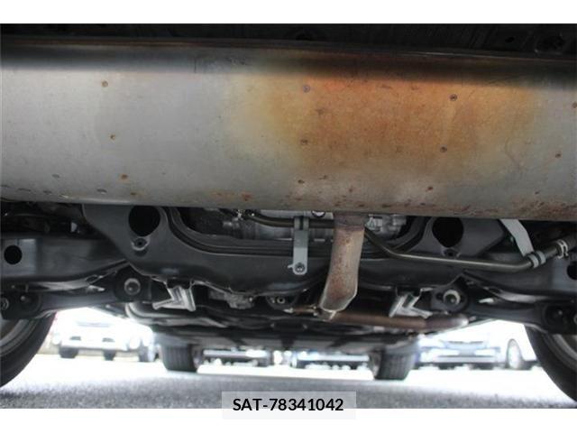 Mitsubishi OUTLANDER PHEV 2022-01 8831011-16