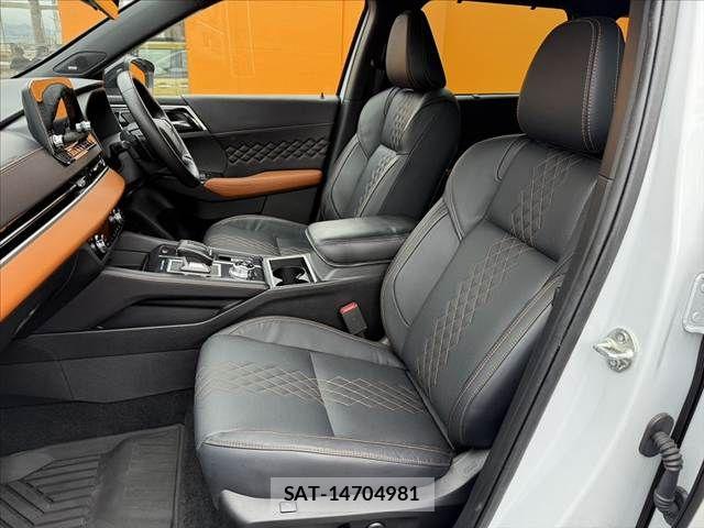 Mitsubishi OUTLANDER PHEV 2022-05 8831009-16