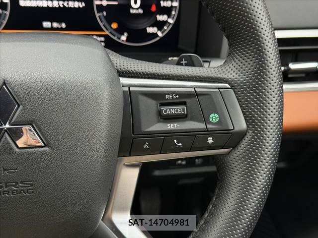 Mitsubishi OUTLANDER PHEV 2022-05 8831009-24