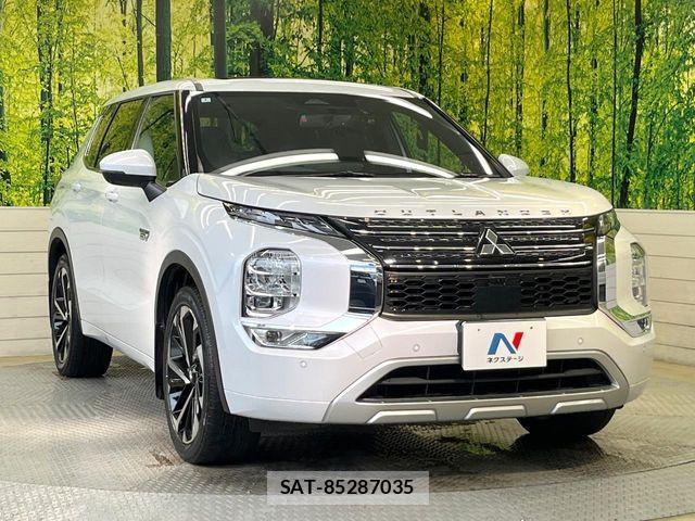 Mitsubishi OUTLANDER PHEV 2022-01 8830998-16