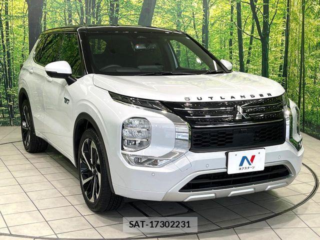 Mitsubishi OUTLANDER PHEV 2022-07 8831008-16