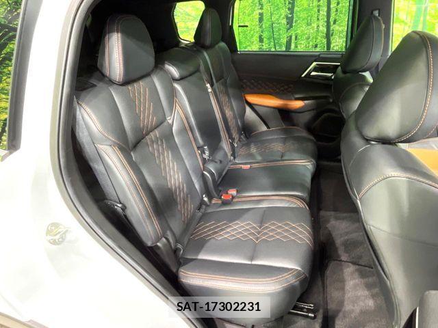 Mitsubishi OUTLANDER PHEV 2022-07 8831008-8