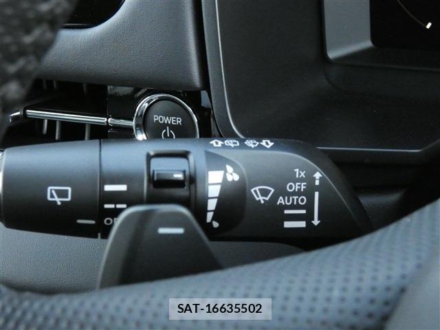Mitsubishi OUTLANDER PHEV 2024-11 8830996-14