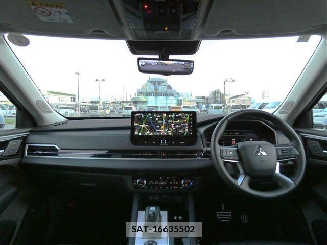 Mitsubishi OUTLANDER PHEV 2024-11 8830996-1
