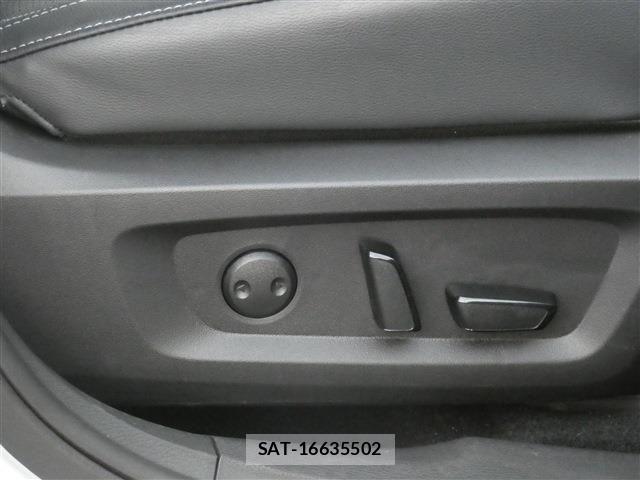 Mitsubishi OUTLANDER PHEV 2024-11 8830996-21