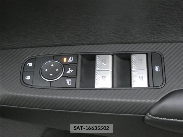 Mitsubishi OUTLANDER PHEV 2024-11 8830996-24