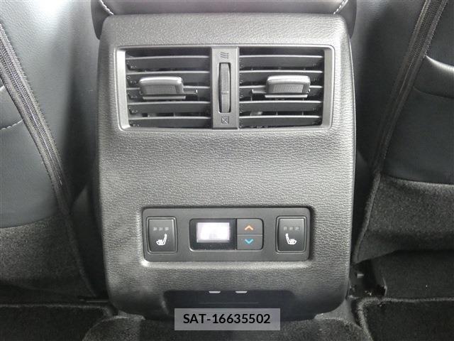 Mitsubishi OUTLANDER PHEV 2024-11 8830996-29