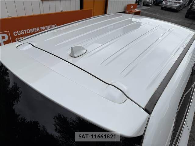 Mitsubishi OUTLANDER PHEV 2015-03 8831012-18