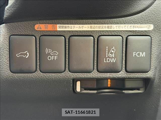 Mitsubishi OUTLANDER PHEV 2015-03 8831012-3