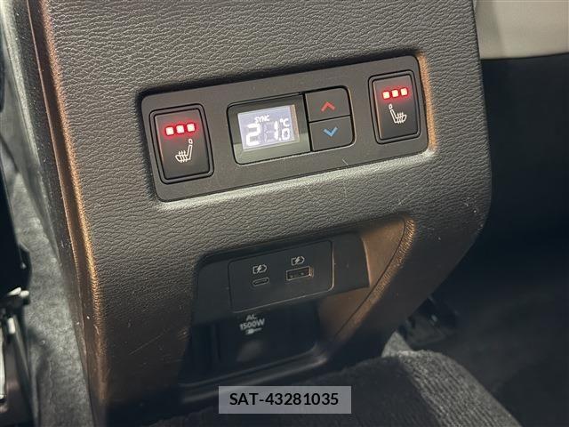 Mitsubishi OUTLANDER PHEV 2022-04 8831010-16