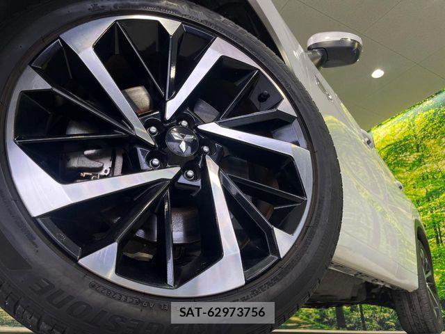 Mitsubishi OUTLANDER PHEV 2022-07 8850308-13