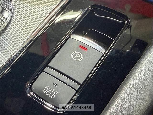 Mitsubishi OUTLANDER PHEV 2022-07 8850313-21