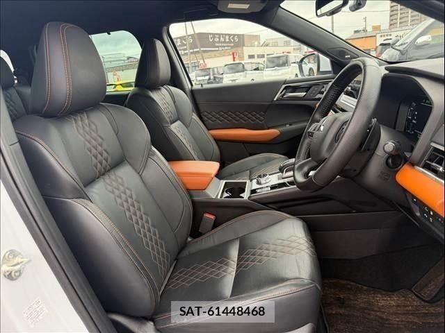 Mitsubishi OUTLANDER PHEV 2022-07 8850313-7